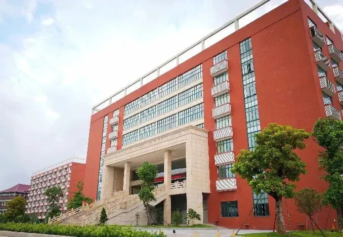 借助运动心理学家指导篮球运动员减压的方案_1